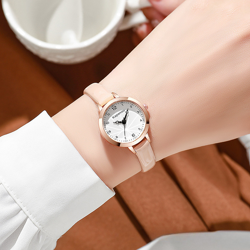 Luxury Watch Value - ساعة نسائية، ساعة كوارتز أنيقة وعصرية