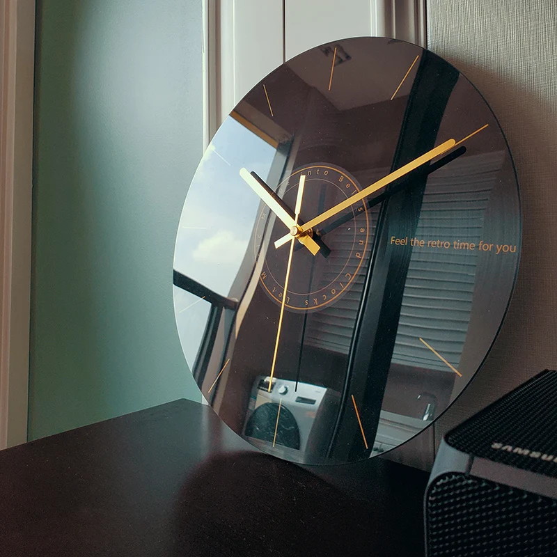 ساعة حائط صامتة فاخرة لغرفة ال - مراجعة Luxury Watch House وسعره