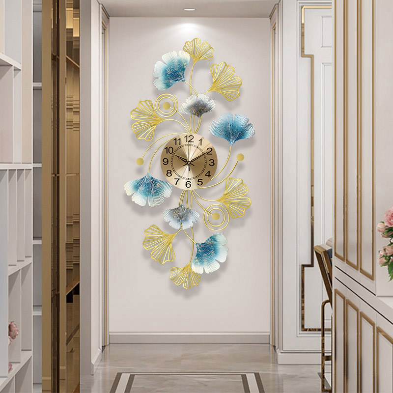 ساعة حائط معدنية إبداعية بسيطة - مراجعة Luxury Watch House وسعره