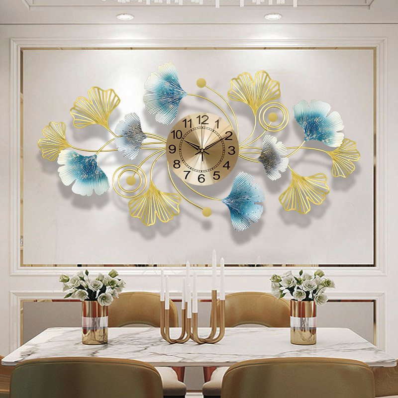ساعة حائط معدنية إبداعية بسيطة - مراجعة Luxury Watch House وسعره
