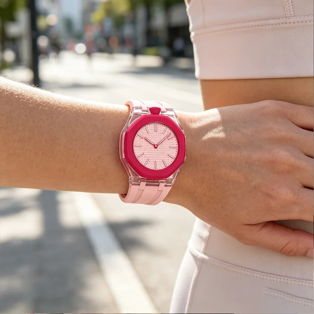 غطاء شفاف + حزام من السيليكون  - مراجعة Luxury Watch Ap وسعره
