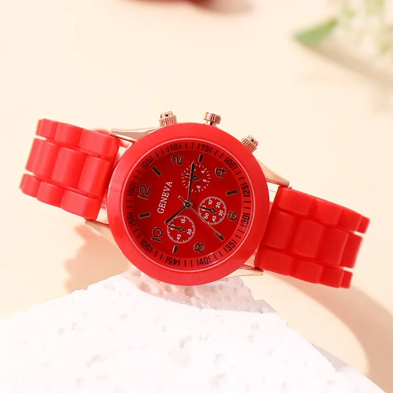 ساعة كوارتز أنيقة من السيليكون - مراجعة Luxury Watch Girl وسعره