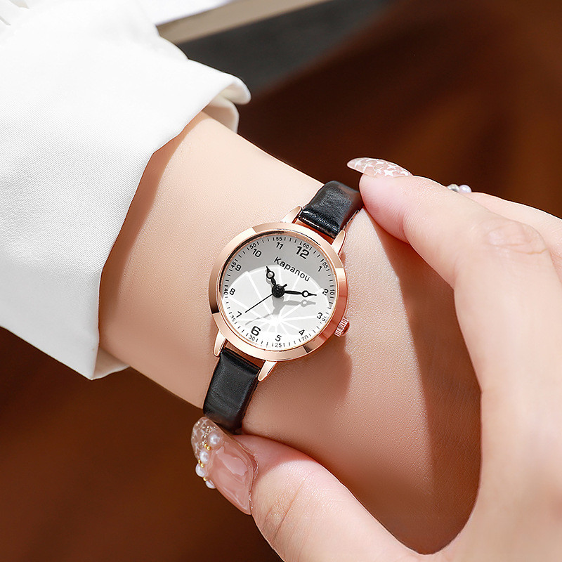 ساعة نسائية، ساعة كوارتز أنيقة - مراجعة Luxury Watch Value وسعره