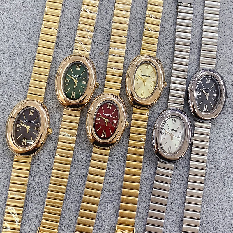 العلامة التجارية الفاخرة الذهب - مراجعة Luxury Watch Girl وسعره