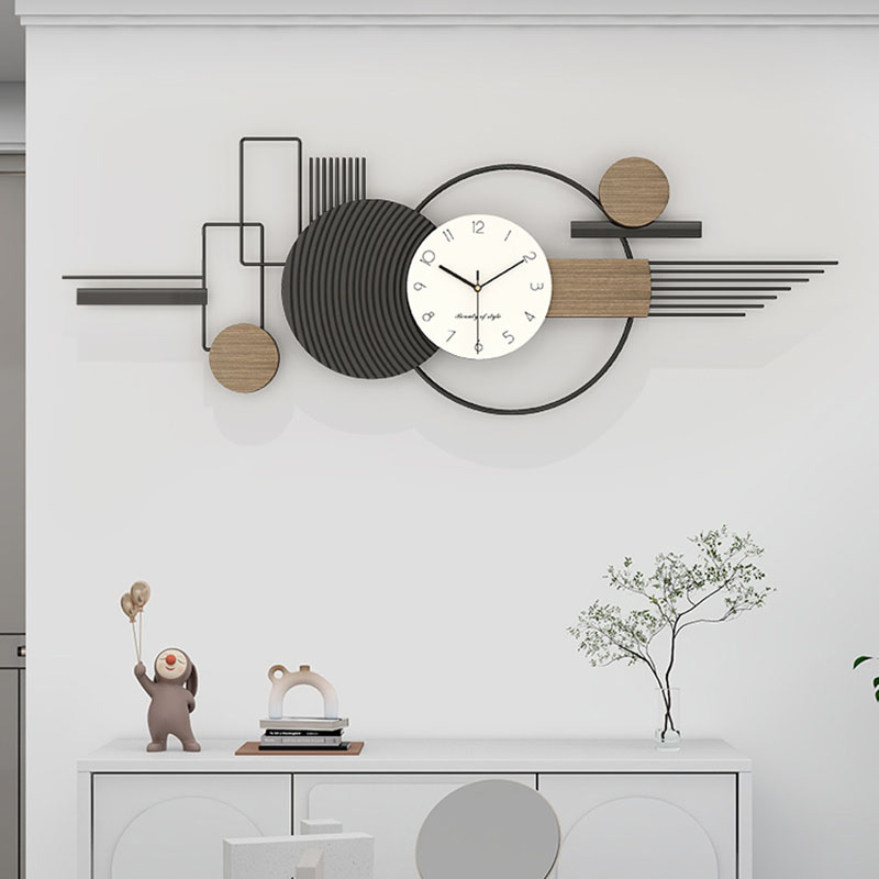 ساعة حائط كبيرة وحديثة وبسيطة  - مراجعة Luxury Watch House وسعره