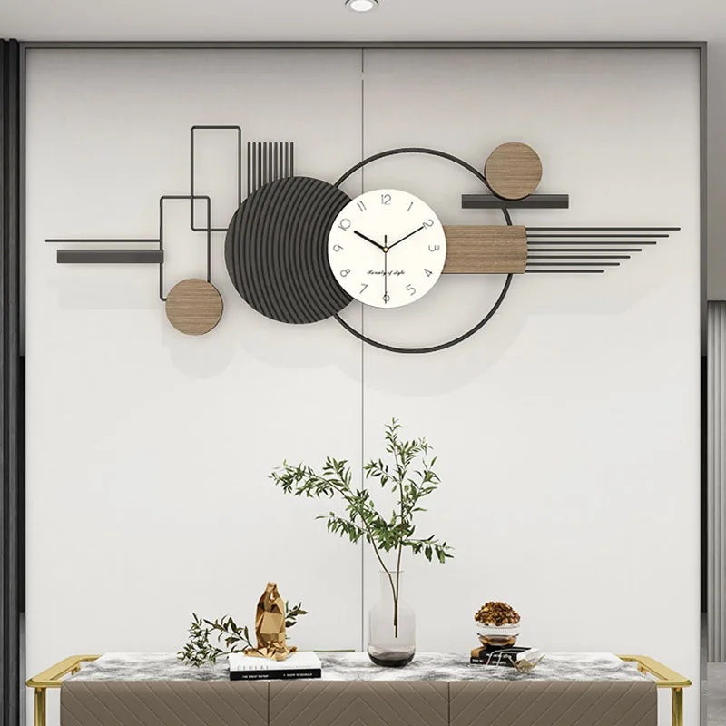 ساعة حائط كبيرة وحديثة وبسيطة  - مراجعة Luxury Watch House وسعره