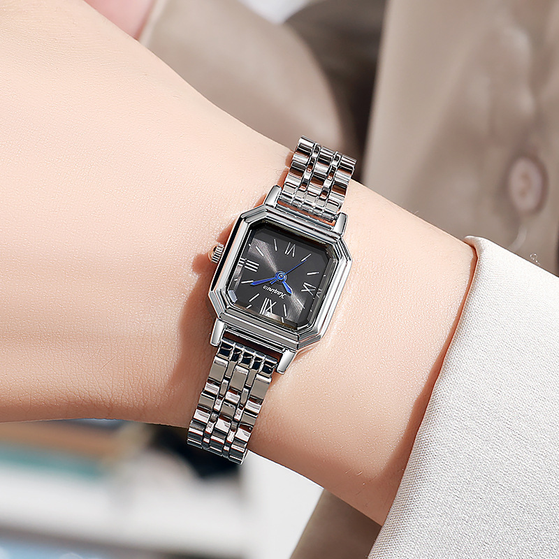 موضة الطلب الصغير المرأة ساعة  - مراجعة Luxury Watch Casio وسعره