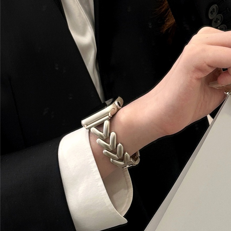 سوار فاخر من الفولاذ المقاوم ل - مراجعة Luxury Watch Ap وسعره