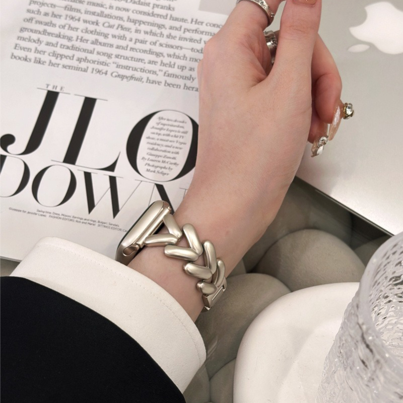 سوار فاخر من الفولاذ المقاوم ل - مراجعة Luxury Watch Ap وسعره