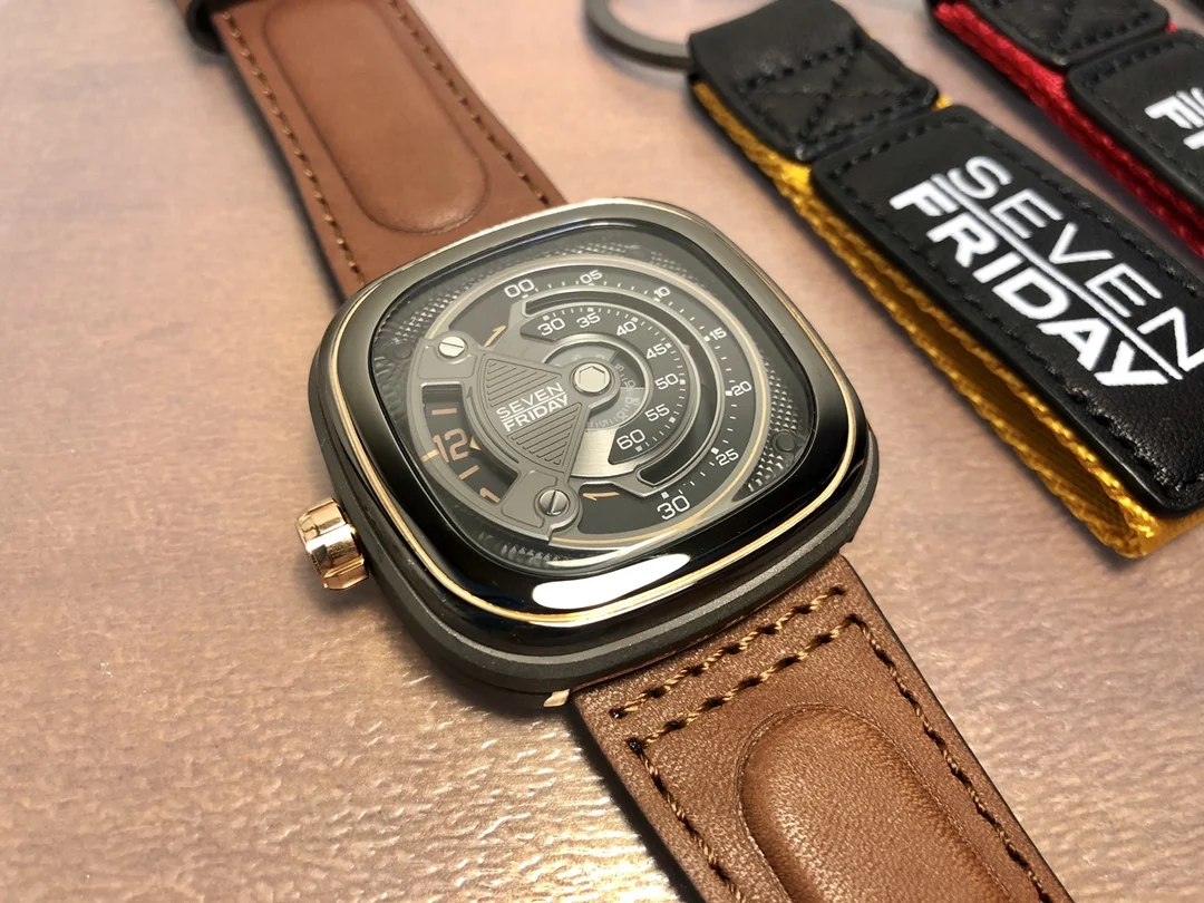 ساعة FRIDAY-ساعة ميكانيكية للر - مراجعة Luxury Watch Low Price وسعره