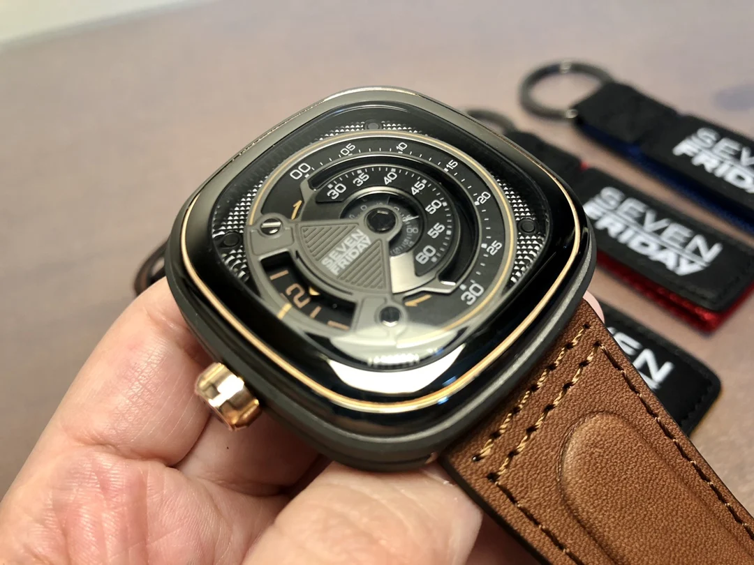 ساعة FRIDAY-ساعة ميكانيكية للر - مراجعة Luxury Watch Low Price وسعره