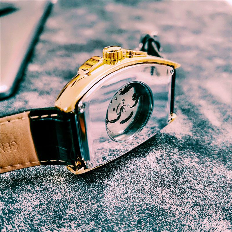 ساعة رجالية ميكانيكية فاخرة، س - مراجعة Luxury Watch Value وسعره