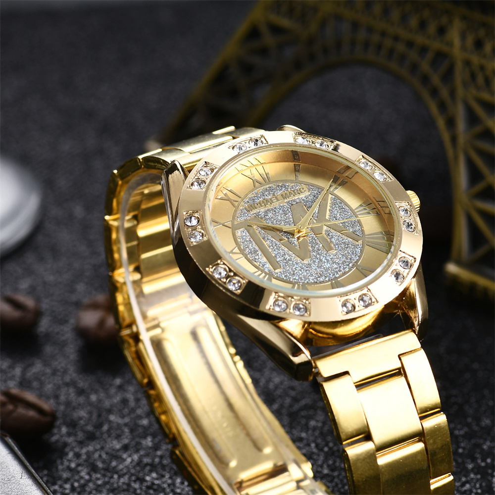 ساعة يد نسائية فاخرة موديل 202 - مراجعة Luxury Watch House وسعره
